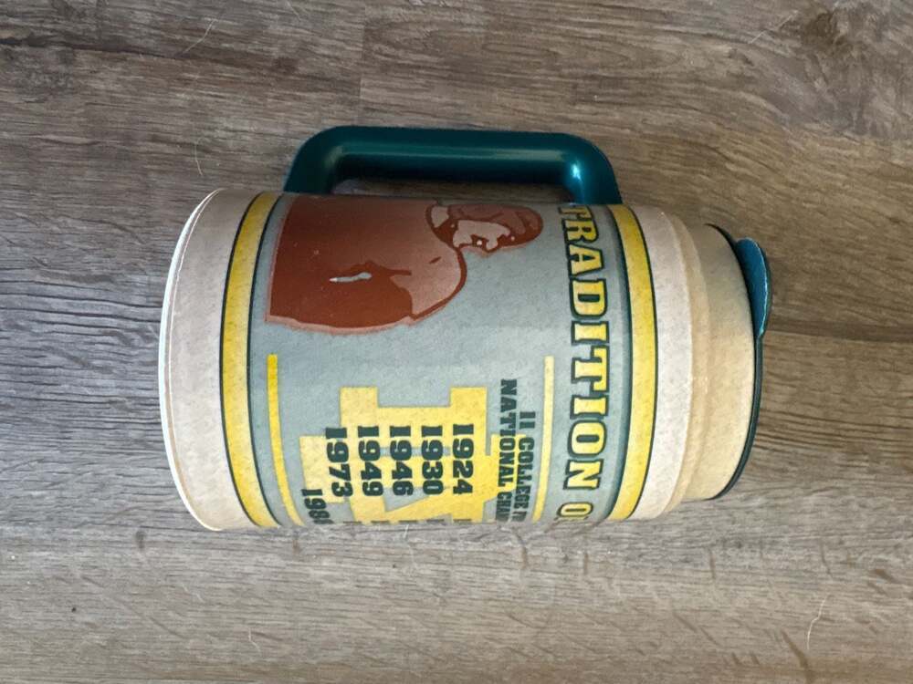 Vintage Whirley Notre Dame Fighting Irish Tradition of Excellence 11 National Ch